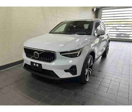 2024NewVolvoNewXC40NewB5 AWD is a Blue 2024 Volvo XC40 Car for Sale in Moline IL