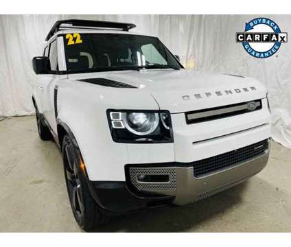 2022 Land Rover Defender X-Dynamic SE is a White 2022 Land Rover Defender 110 Trim Car for Sale in Glenview IL