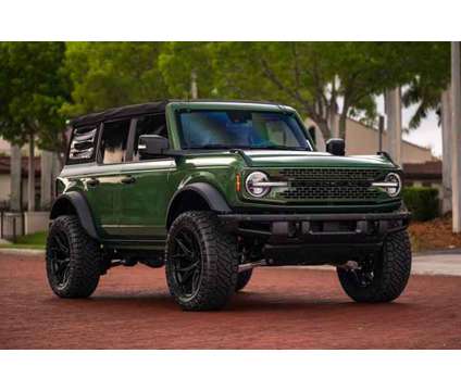 2024 Ford Bronco Wildtrak is a Green 2024 Ford Bronco Car for Sale in Sarasota FL