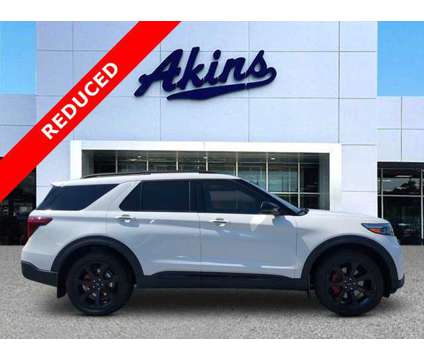 2022 Ford Explorer ST is a White 2022 Ford Explorer Car for Sale in Winder GA