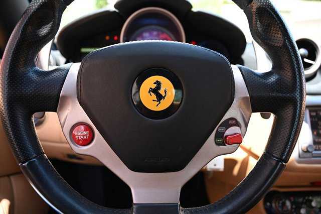 2013 Ferrari California 20109 miles