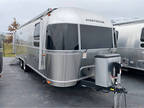2024 Airstream Globetrotter 27FB QUEEN 28ft