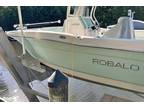 2018 Robalo r 200