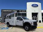 2024 Ford F-550 White, 23 miles