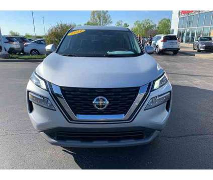 2021 Nissan Rogue SV is a Silver 2021 Nissan Rogue SV SUV in Richmond KY