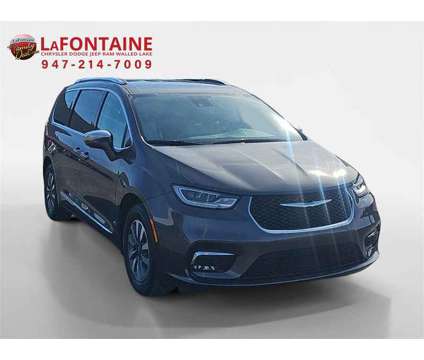 2021 Chrysler Pacifica Hybrid Limited is a Grey 2021 Chrysler Pacifica Hybrid Limited Hybrid in Walled Lake MI