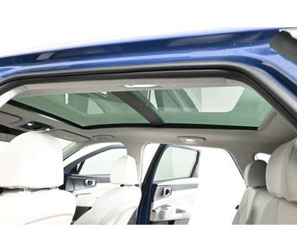 2024 Kia Sorento EX is a Blue 2024 Kia Sorento EX SUV in Kennesaw GA