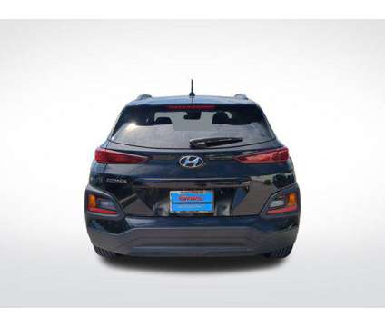 2021 Hyundai Kona SEL is a Black 2021 Hyundai Kona SEL SUV in Bradenton FL