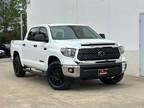 2020 Toyota Tundra SR5 5.7L V8/ TSS OFF-ROAD / Leather Seats