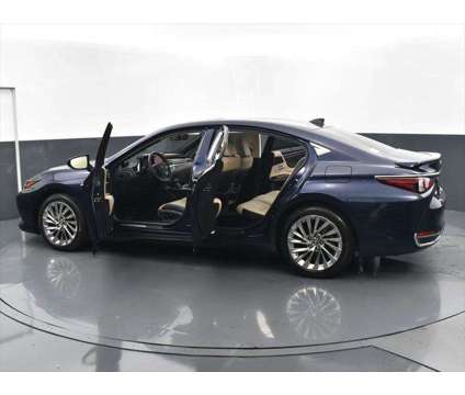 2021 Lexus ES 300h Ultra Luxury is a Black 2021 Lexus ES 300h Sedan in Mcdonough GA
