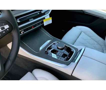 2025 BMW X5 xDrive40i is a White 2025 BMW X5 3.0si Car for Sale in Columbia SC