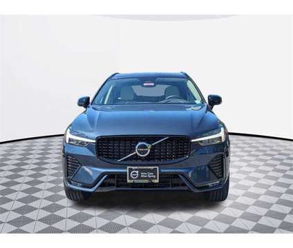 2024 Volvo XC60 B5 Plus Dark Theme is a Blue 2024 Volvo XC60 3.2 Trim SUV in Silver Spring MD