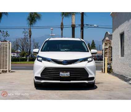 2022 Toyota Sienna for sale is a White 2022 Toyota Sienna Car for Sale in San Bernardino CA