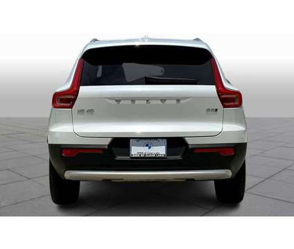 2023UsedVolvoUsedXC40UsedB5 AWD is a White 2023 Volvo XC40 Car for Sale in League City TX