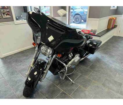 Used 2019 HARLEY-DAVIDSON FLHT / Electra Glide For Sale is a Black 2019 Harley-Davidson FLH Motorcycle in Tyngsboro MA