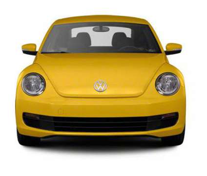 2012 Volkswagen Beetle is a Red 2012 Volkswagen Beetle 2.5 Trim Car for Sale in Georgetown TX