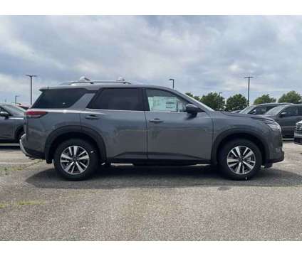 2024 Nissan Pathfinder SL is a 2024 Nissan Pathfinder SL Car for Sale in Southaven MS