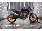 2022 KTM 890 Duke R