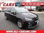 2021 Chrysler Pacifica Black, 127K miles