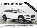 2023 Volvo V90 Cross Country B6