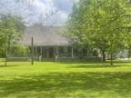 Home For Sale In Irvington, Alabama