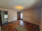 7415 Woodhaven Ave Brooklyn, OH -