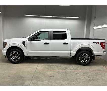 2023 Ford F-150 XL is a White 2023 Ford F-150 XL Truck in Zelienople PA