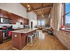 Condo For Sale In Chicago, Illinois