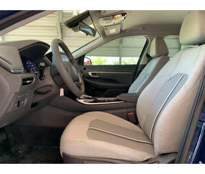 2021 Hyundai Sonata SE is a 2021 Hyundai Sonata SE Sedan in New Port Richey FL