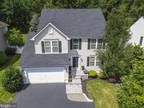250 Riverwoods Dr, New Hope, PA 18938