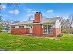 19519 Fisher Ave, Poolesville, MD 20837