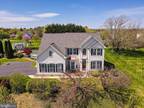 17327 Vannes Ct, Hamilton, VA 20158