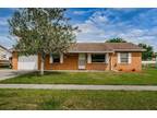 7220 Applegate Dr, Zephyrhills, FL 33540