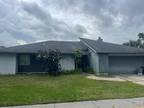 323 Shadow Oak Dr, Casselberry, FL 32707