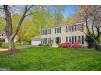 9626 Oakington Dr, Fairfax Station, VA 22039