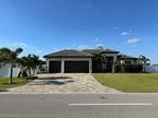 3907 Gulfstream Pkwy, Cape Coral, FL 33993