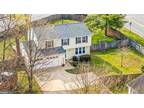 5458 Braddock Ridge Dr, Centreville, VA 20120