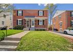 2136 S Pollard St, Arlington, VA 22204