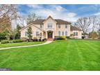 10 Reserve Ct, Mount Laurel, NJ 08054