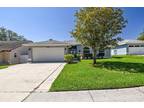 866 Derby Dr, Tarpon Springs, FL 34689