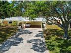 5920 Driftwood Ave #20, Sarasota, FL 34231