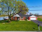 7073 Cetronia Rd, Upper Macungie Township, PA 18106