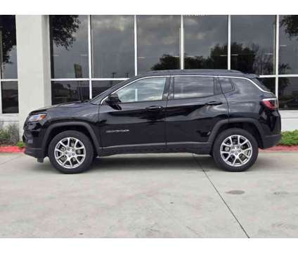 2022UsedJeepUsedCompassUsed4x4 is a Black 2022 Jeep Compass Car for Sale in Lewisville TX