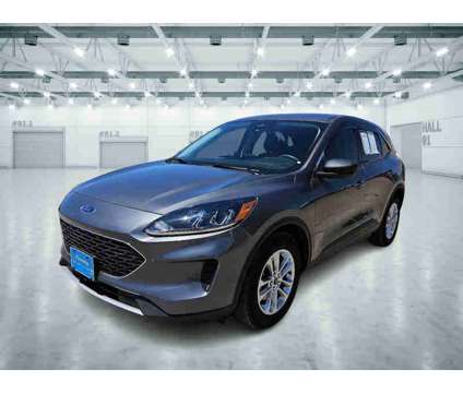 2022UsedFordUsedEscapeUsedFWD is a Grey 2022 Ford Escape SE Car for Sale in Pampa TX