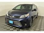 2018 Toyota Sienna Blue, 57K miles