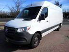 2021 Mercedes-Benz Sprinter Van 2500 High Roof I4 Gas 170 in RWD