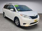 2013 Toyota Sienna LE 8-Passenger Fully Serviced 8 passenger van