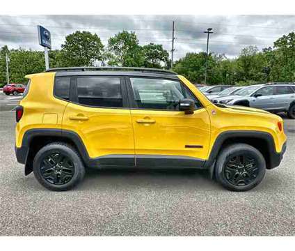 2018 Jeep Renegade Trailhawk is a Yellow 2018 Jeep Renegade Trailhawk SUV in Pittsburgh PA