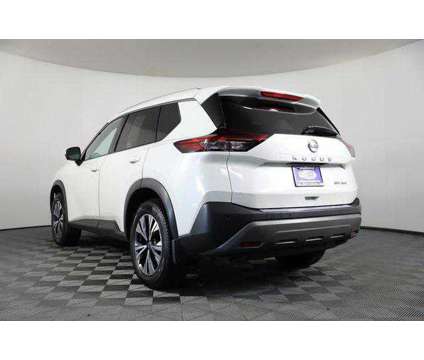 2021 Nissan Rogue SV Intelligent AWD is a White 2021 Nissan Rogue SV Station Wagon in Libertyville IL
