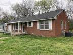 Home For Sale In Shelbyville, Tennessee